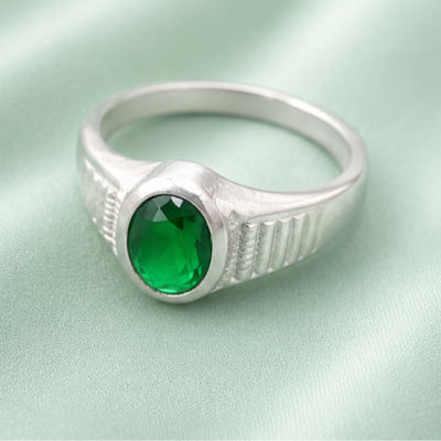 SILVER RING WITH GREEN STONE