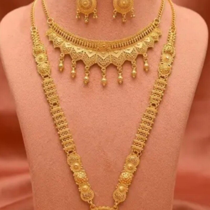 Traditional Gold Necklace Set