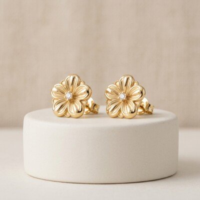 18K Hallmarked Lightweight Gold Bloom Floral Stud Earrings | Daily Wear Coimbatore